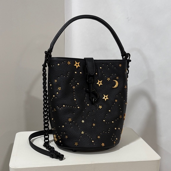 Rebecca Minkoff Handbags - Rebecca Minkoff Bucket Bag